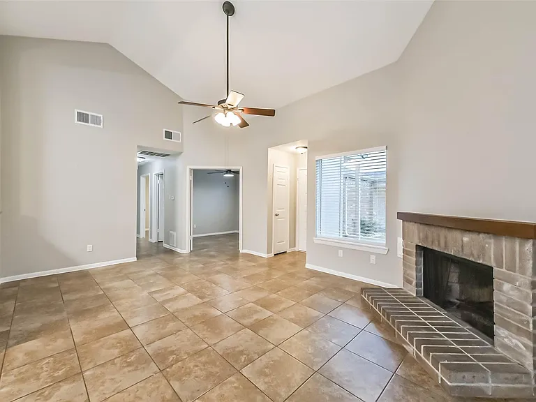 18515 Meadows Way Dr — Photo 4