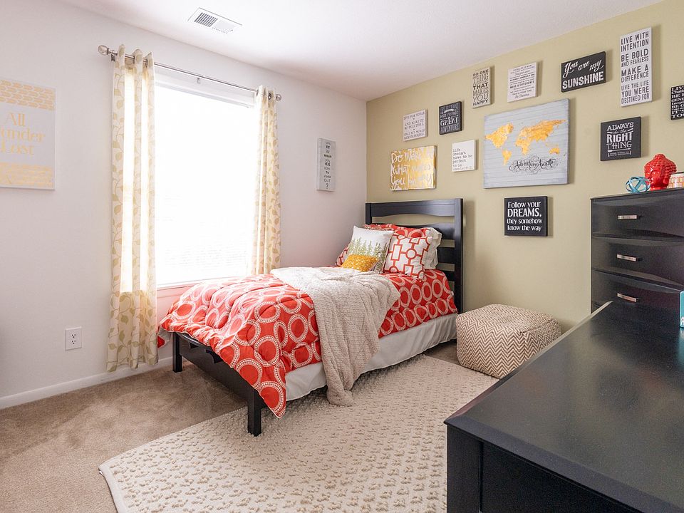 2 bedroom 1 bathroom at University Park Apartments
