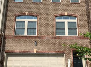 26069 Huntwick Glen Sq, Aldie, VA 20105