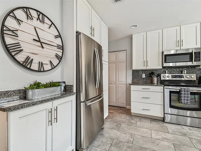 1523 Bayshore Blvd #6 — Photo 4