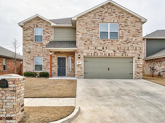 3rd image of 2517 Scarlet Ln