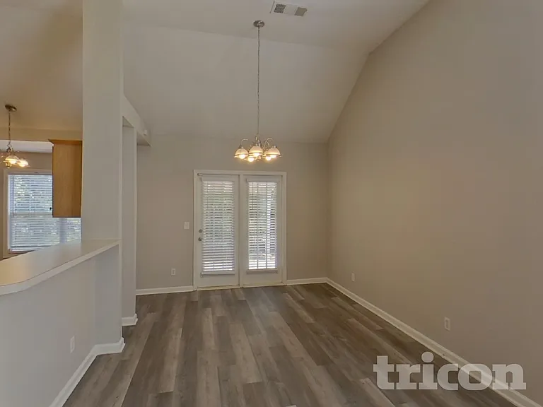 9635 Poole Rd — Photo 5