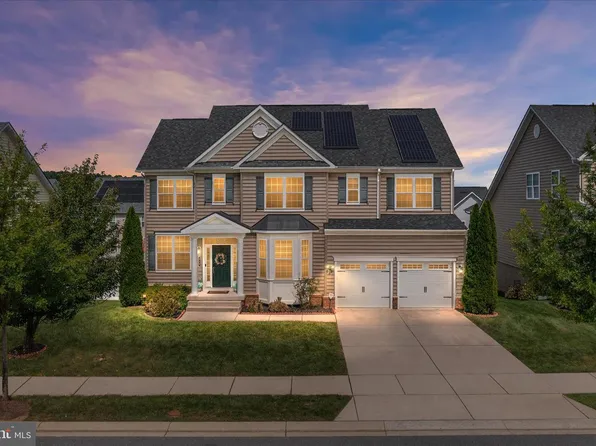 512 Whinstone Dr, Reisterstown, MD 21136
