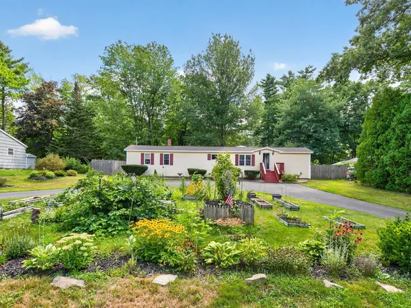 74 Long Hill Road, Dover, NH 03820