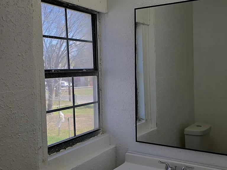 1105 W Owings St — Photo 14