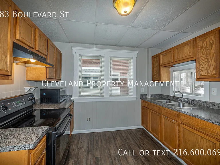 783 Boulevard St — Photo 12