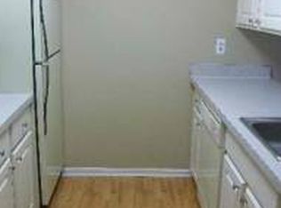 903 Novi Rd, Northville, MI 48167