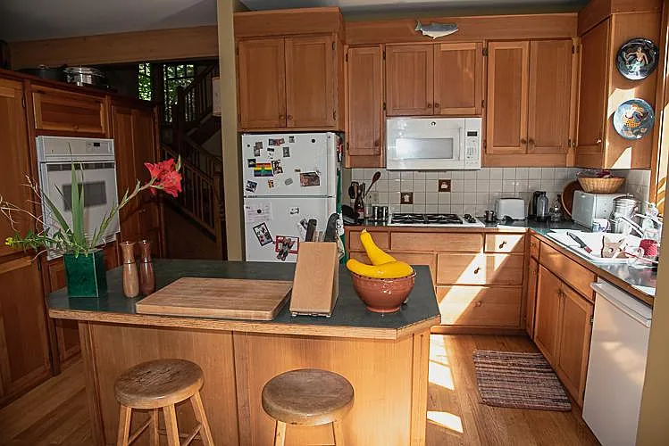 Old Mill Rd SW, Vashon — Photo 4
