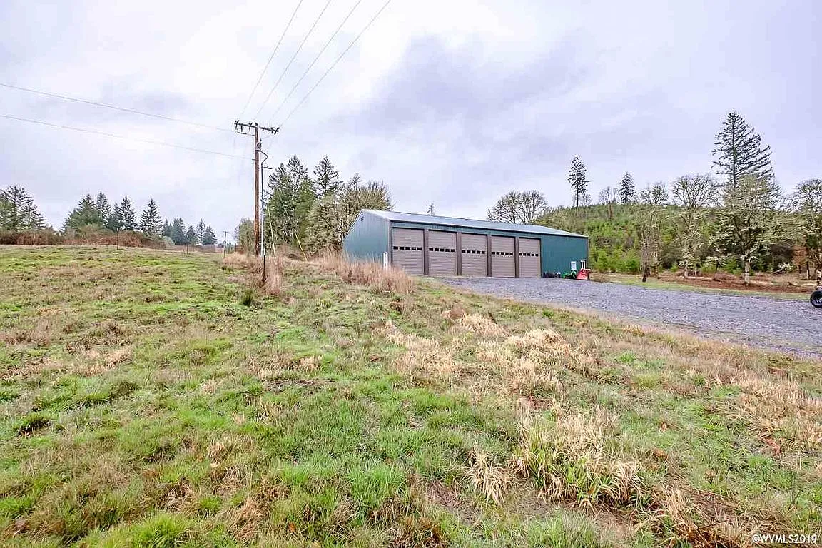 40685 Snow Peak Dr photo 1