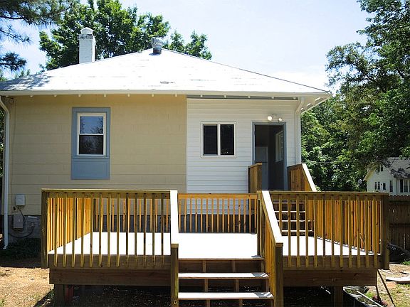 4th image of 1800 Rawlings St