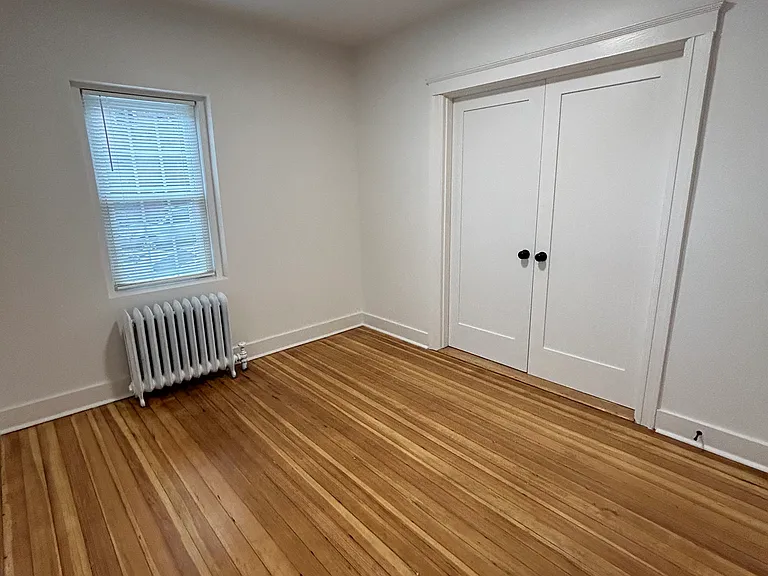 109 Montgomery St #2 — Photo 34