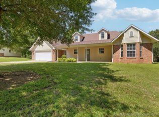 11892 S 4220th Rd, Claremore, OK 74017
