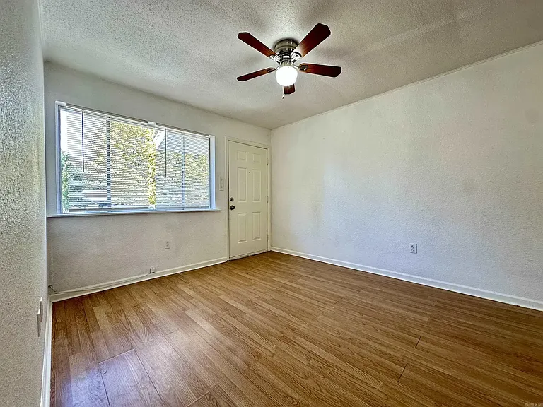 204 & 206 Smart St #204 — Photo 11