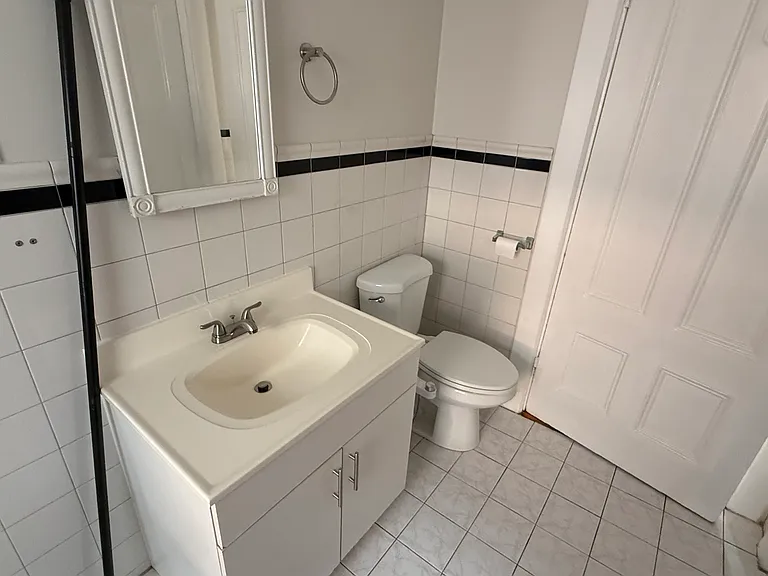 36 Mayfield St #2 — Photo 5