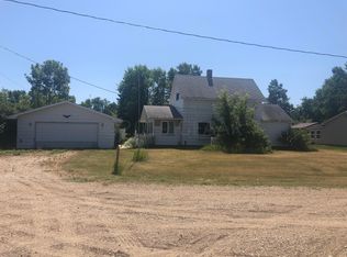 806 3rd Ave, Adams, ND 58210