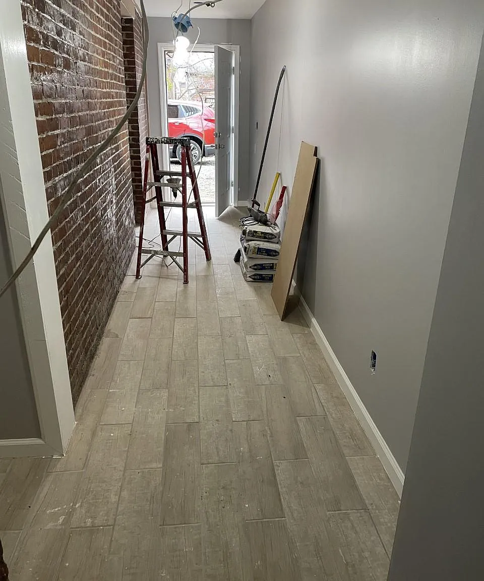 2 bed, 850 sqft, $1,675 — Photo 2