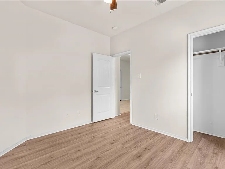 1729 Park Trails Blvd — Photo 28