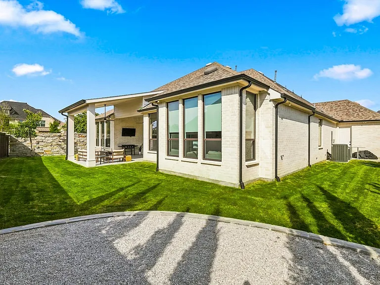 2432 Casia Lndg — Photo 47