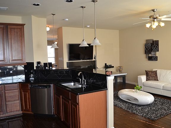 5th image of 2528 Jacobson Dr