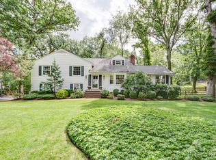 11 Arrowhead Rd, Morristown, NJ 07960
