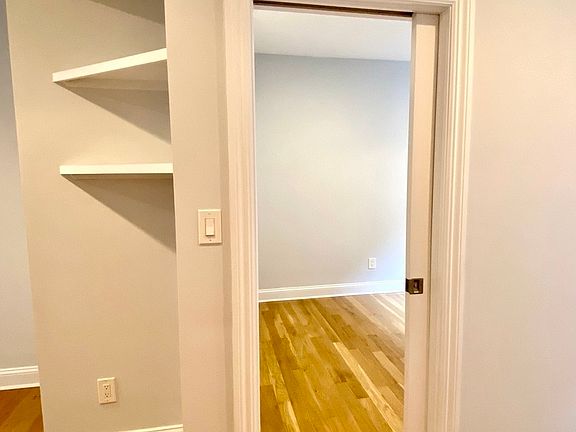 5th image of 531 E 78th St APT 4A
