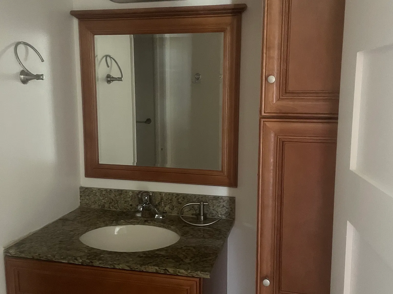 1 bed, 800 sqft, $1,500 — Photo 2