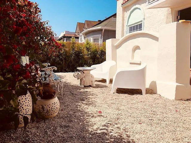 2 bed, 1000 sqft, $2,895 — Photo 4