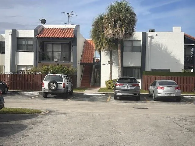 460 W Park Dr #207 — Photo 16