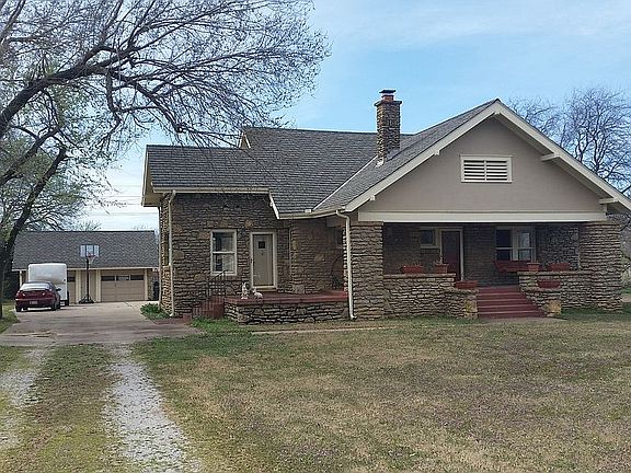 Front of home from driveway