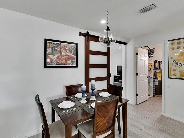 4731 W Montgomery Ave — Photo 22