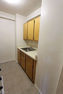 3rd image of 18311 Hillside Ave APT 10A