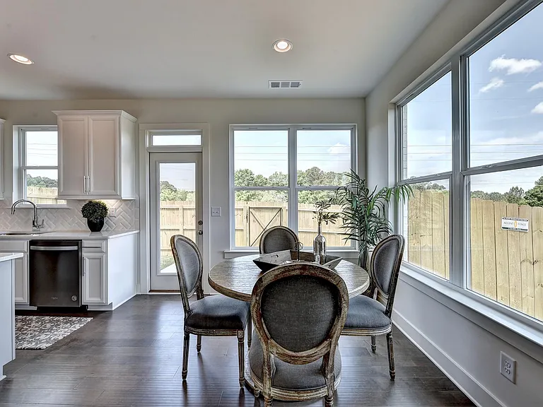 138 Cannon Trace Dr — Photo 2