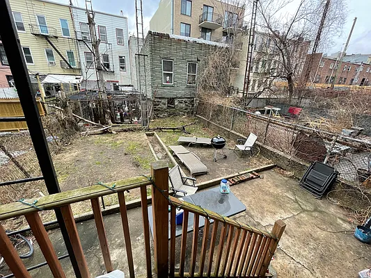 Rented by BIG Management NY | media 16