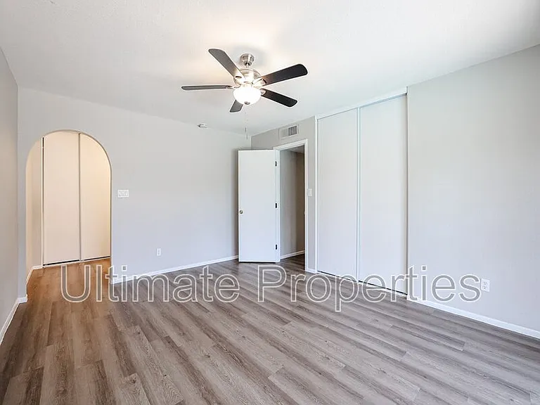 5357 W Cholla St — Photo 11