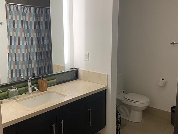 4th image of 1100 S Hope St APT 613