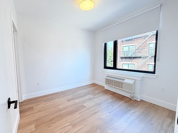 3rd image of 500 Communipaw Ave #415E