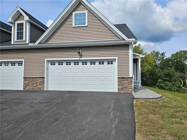 56 Brookview Circle #56, Bristol, CT 06010