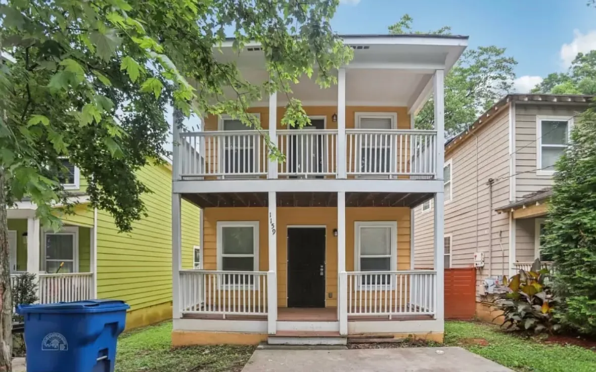 1159 Smith St SW — Photo 1