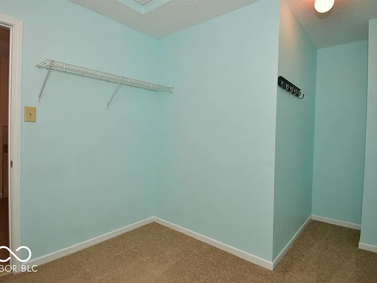 15208 Radiance Dr — Photo 52