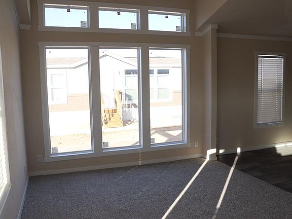 3rd image of 1013 W 10th St