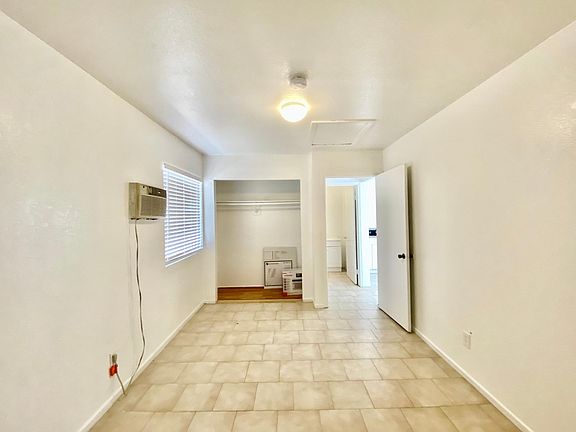 5th image of 1535 E Workman Ave