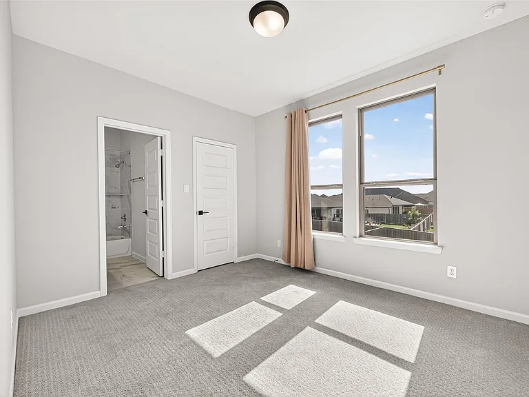 7438 Denali Dr — Photo 32