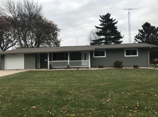 625 6th St NE, Clarion, IA 50525