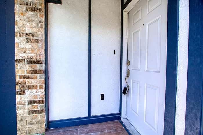 1st image of 2402 Summer Place Dr