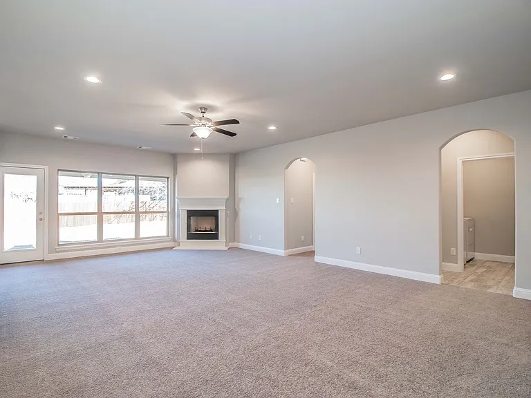 1810 Quail Holw — Photo 2