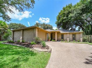 2822 Swan Meadow Ct, League City, TX 77573