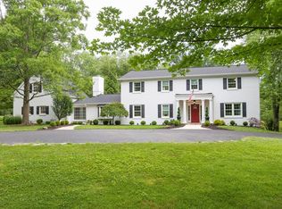 8680 Indian Hill Rd, Cincinnati, OH 45243