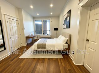 44 Victoria Ave S #203, Hamilton, ON L8N 2S7