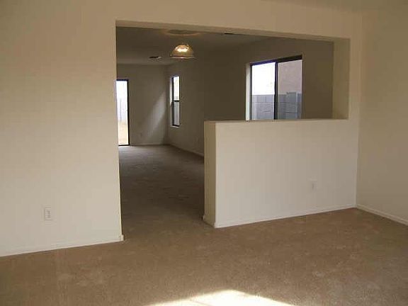 5th image of 1056 W Desert Basin Dr