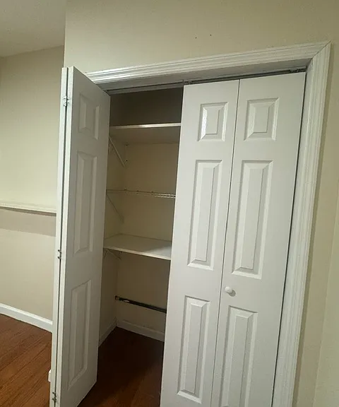 169 Christopher Columbus Dr #4R — Photo 4